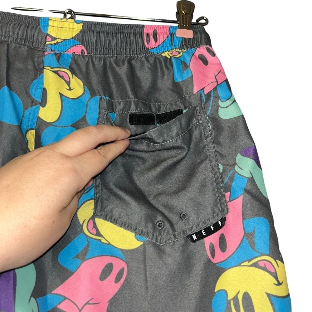 Mens Neff Disney Mickey Mouse Psychedelic Swim Board Short Size Small Pockets